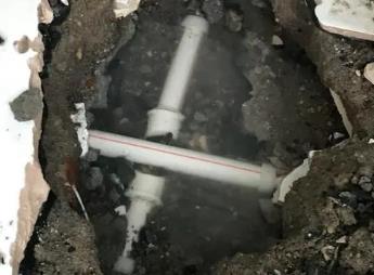 奉贤阳台漏水维修公司为您分享楼上楼下漏水怎么处理